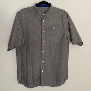 Under Armour Sportstyle Button down shirt